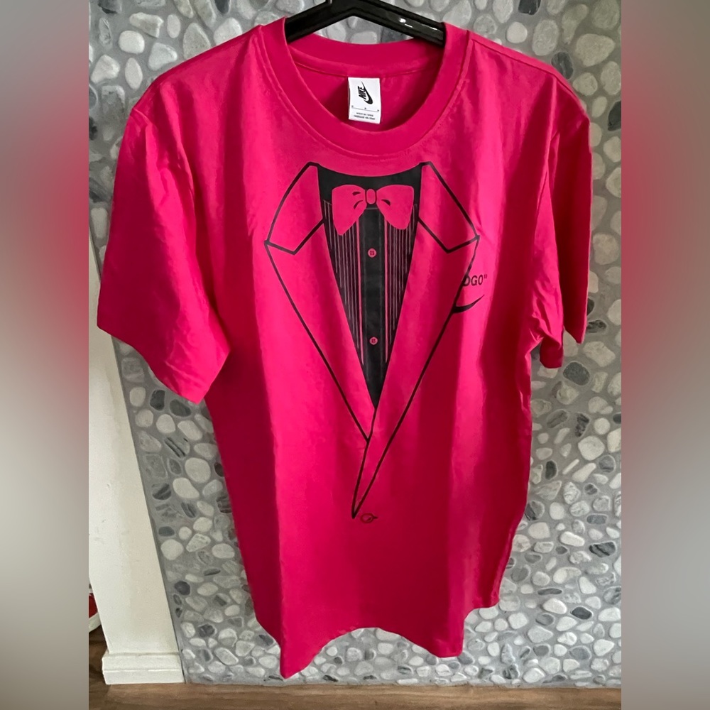 Off White x Nike Tee — Sz M